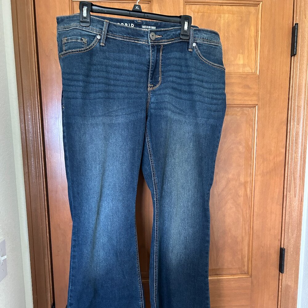 Luxe Slim Boot Jean - Super Stretch Medium Wash - 16R - Excellent Used Condition